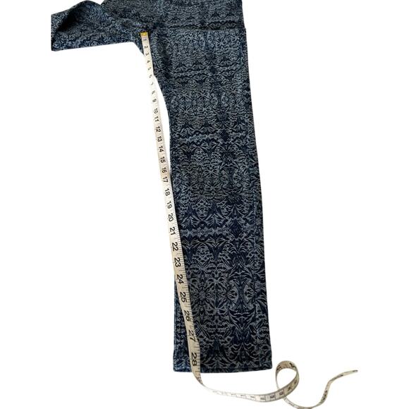 HUE Denim Print Jegging Woman’s Size Small Leggings Stretch Skinny Casual - Picture 10 of 11